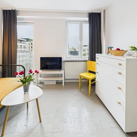 Intimate Close To Pge Narodowy By Renters Daire Varşova