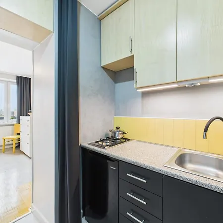 Intimate Close To Pge Narodowy By Renters Apartamento *