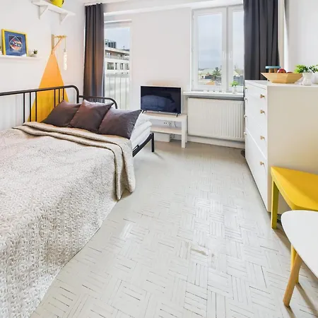 Intimate Close To Pge Narodowy By Renters *